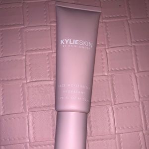 Kylie skin face moisturizer